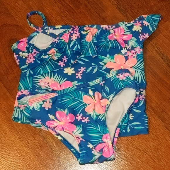 EUC Little Girls 2 piece bathing suit set - Picture 3 of 4